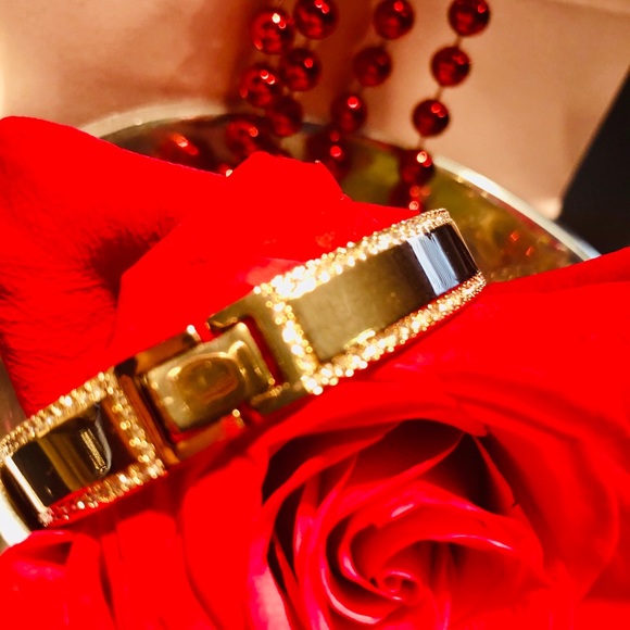 Kate Spade ♠️ New York Pave Rose 🌹 Gold Bangle - Picture 7 of 8